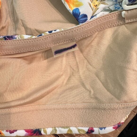 Old Navy Wildflowers Floral Printed Bandeau Swim Top Removable Straps NWOT - Picture 7 of 9